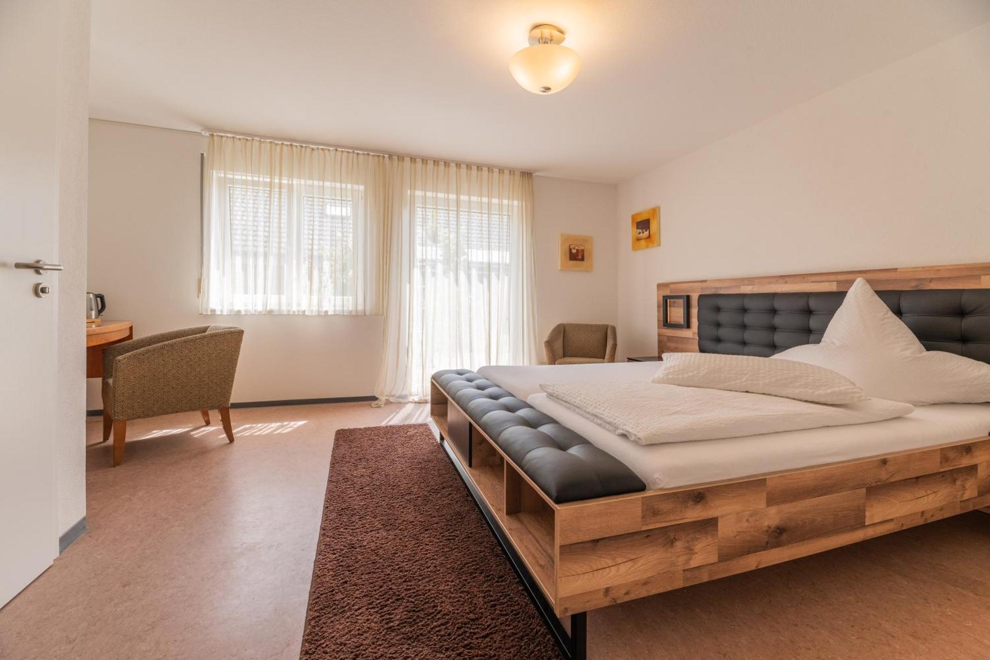 Hotel Am Kirchplatz Иберлинген Экстерьер фото